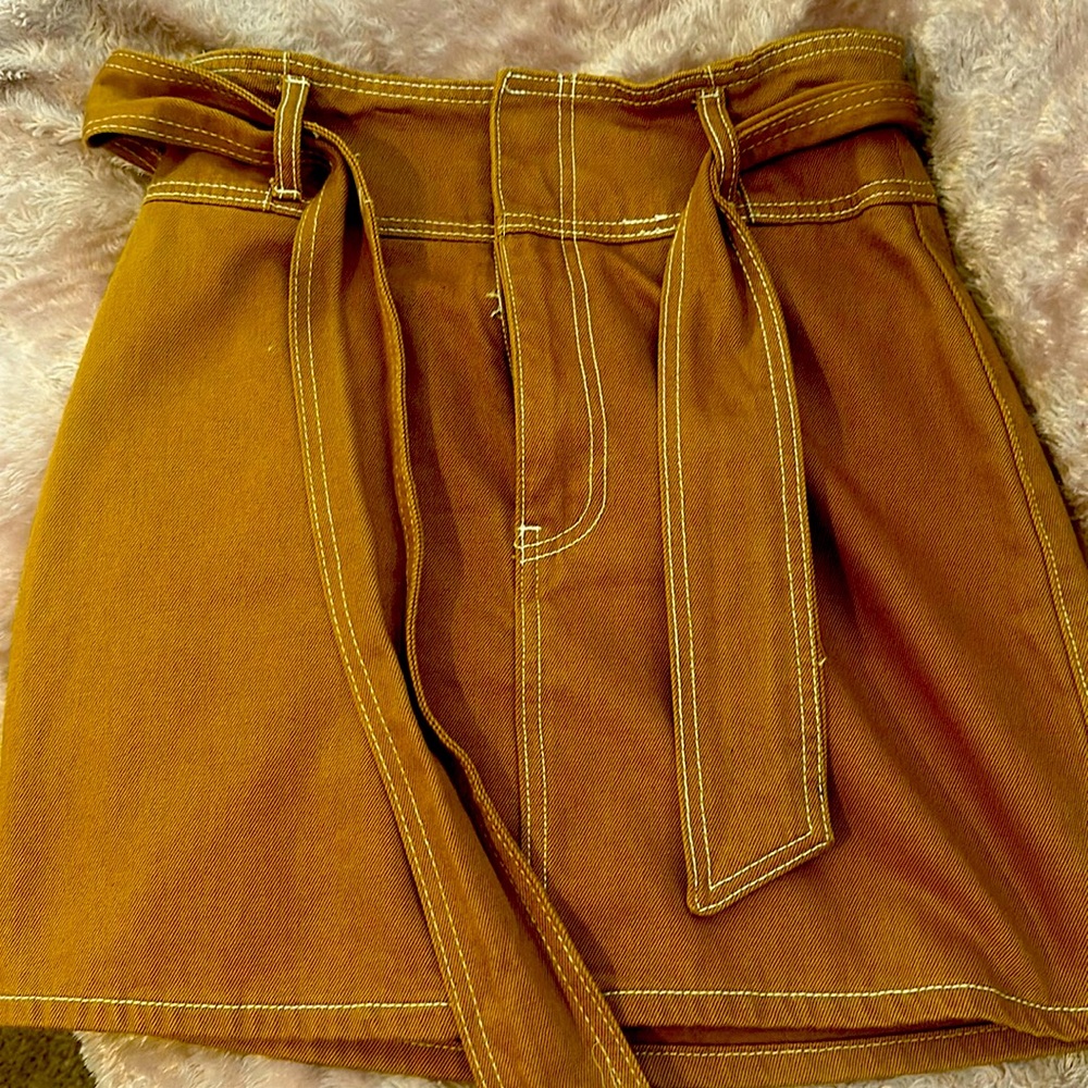 Denim skirt perfect for fall season !